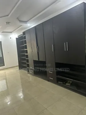 5bdrm Duplex in Salem, Ikate for rent