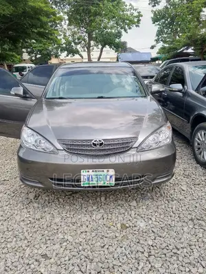 Toyota Camry 2004 Gray