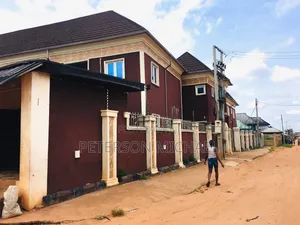 A Functioning 18 Unit Service Apartment