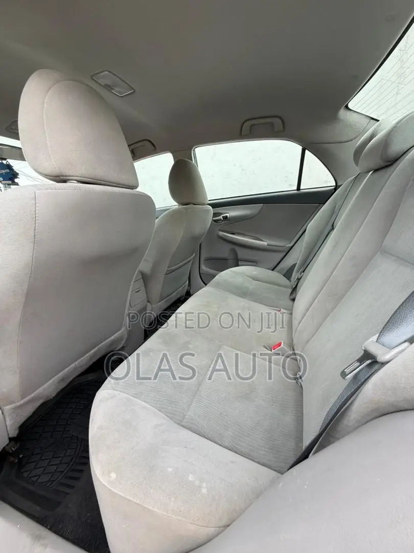 Toyota Corolla 2013 Black
