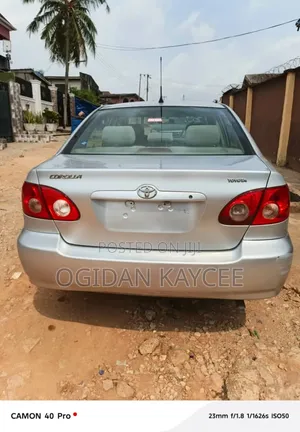 Toyota Camry 2005 Silver