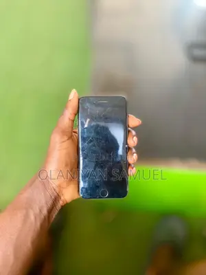 Apple iPhone 8 64 GB Black
