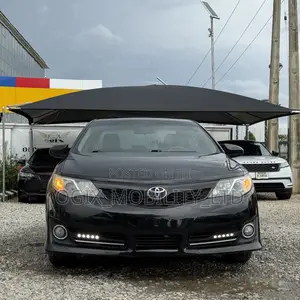 Toyota Camry SE 4dr Sedan (2.5L 4cyl 6A) 2013 Black