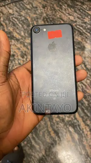 Apple iPhone 7 32 GB Black