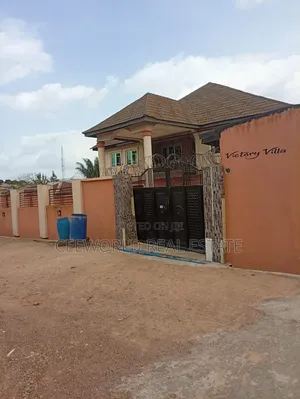 3bdrm Apartment in Isokan Estate Akobo for rent