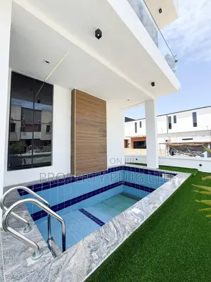 5bdrm Duplex in Lekki for sale