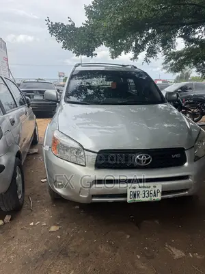 Toyota RAV4 2008 Silver