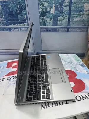Laptop HP EliteBook 8570P 4GB Intel Core i7 HDD 320GB