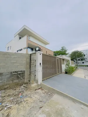 5bdrm Duplex in Banana Island for sale