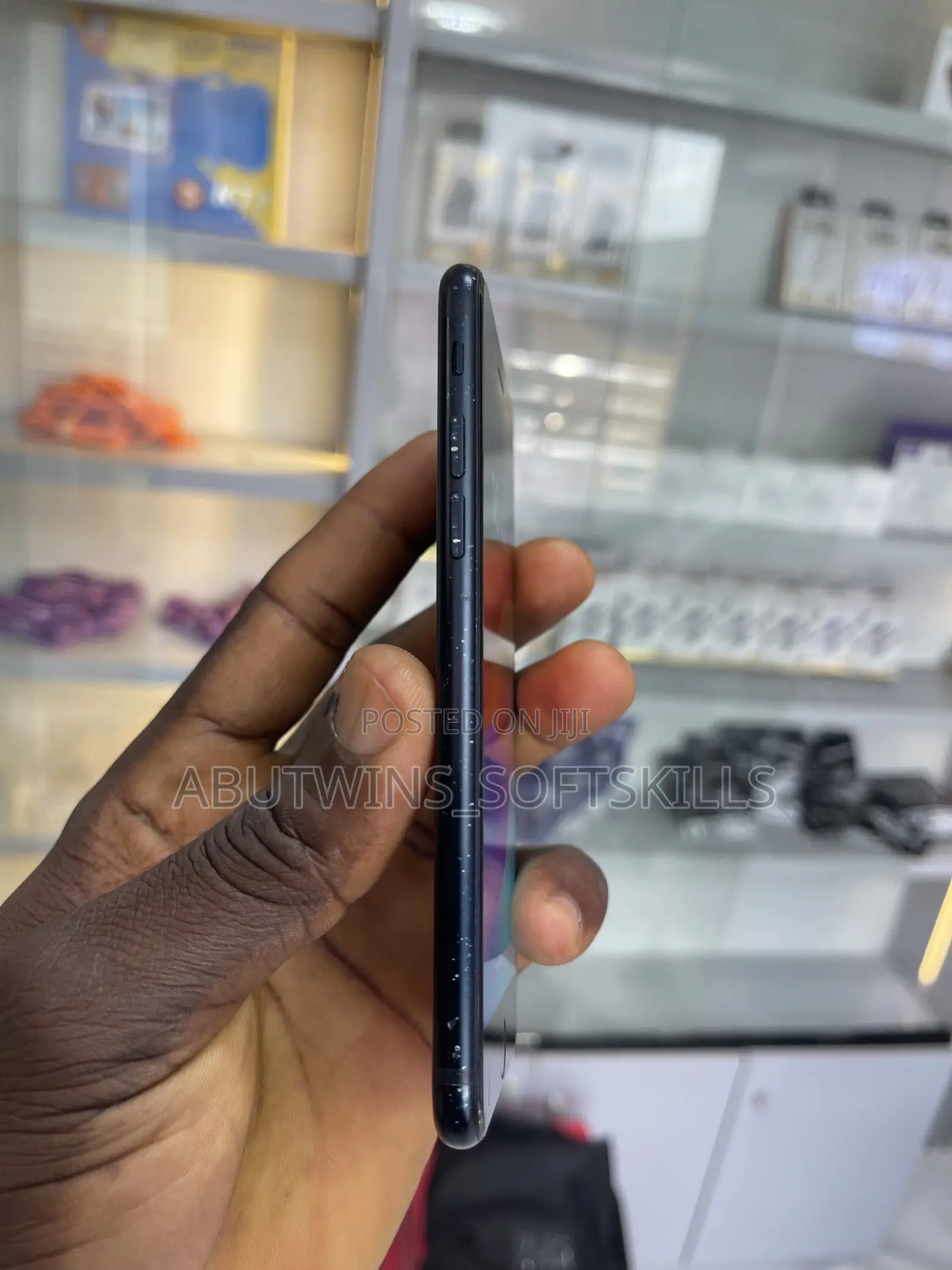 Apple iPhone SE 64 GB Black