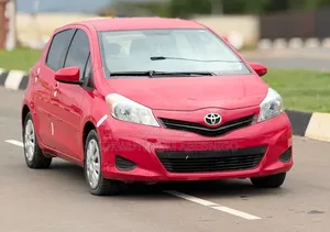 Toyota Yaris 2013 Red
