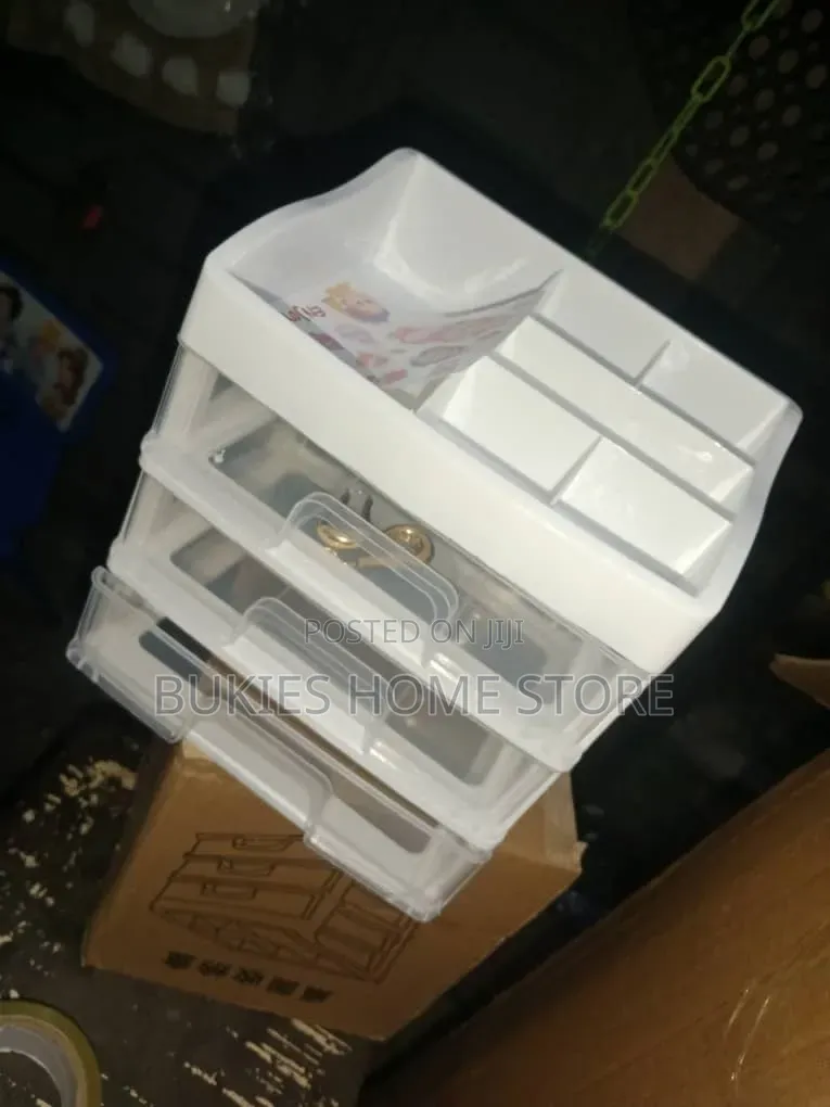 Makeup Box