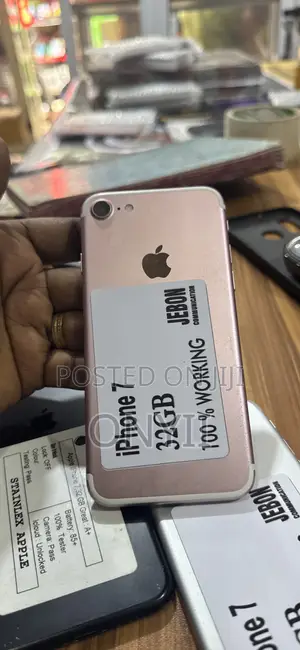 Apple iPhone 7 32 GB Black