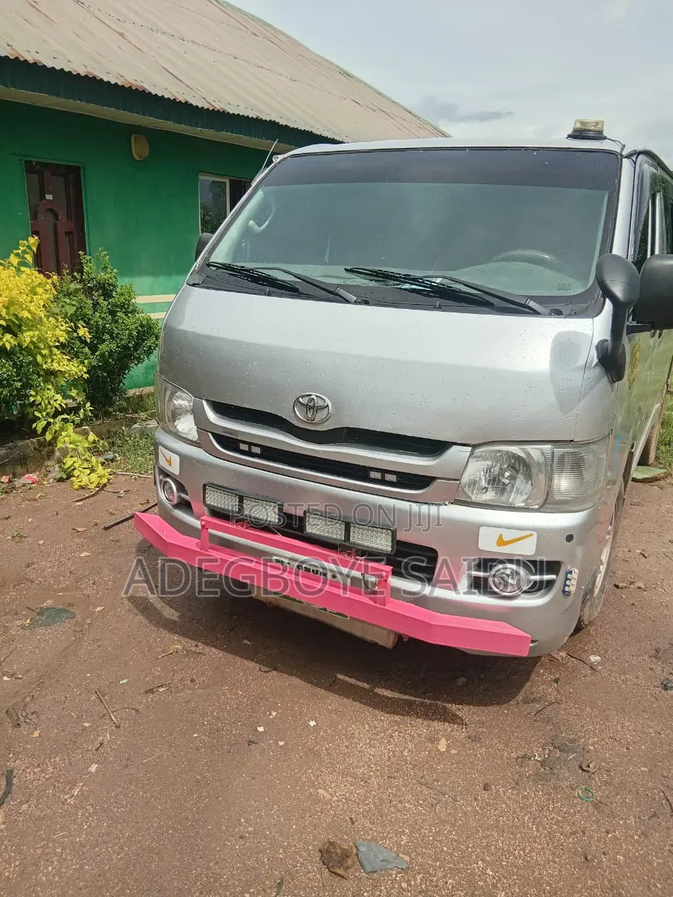 Toyota HiAce 2010 Grey