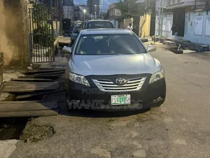 Toyota Camry XLE 4dr Sedan (2.4L 4cyl 5A) 2007 Silver