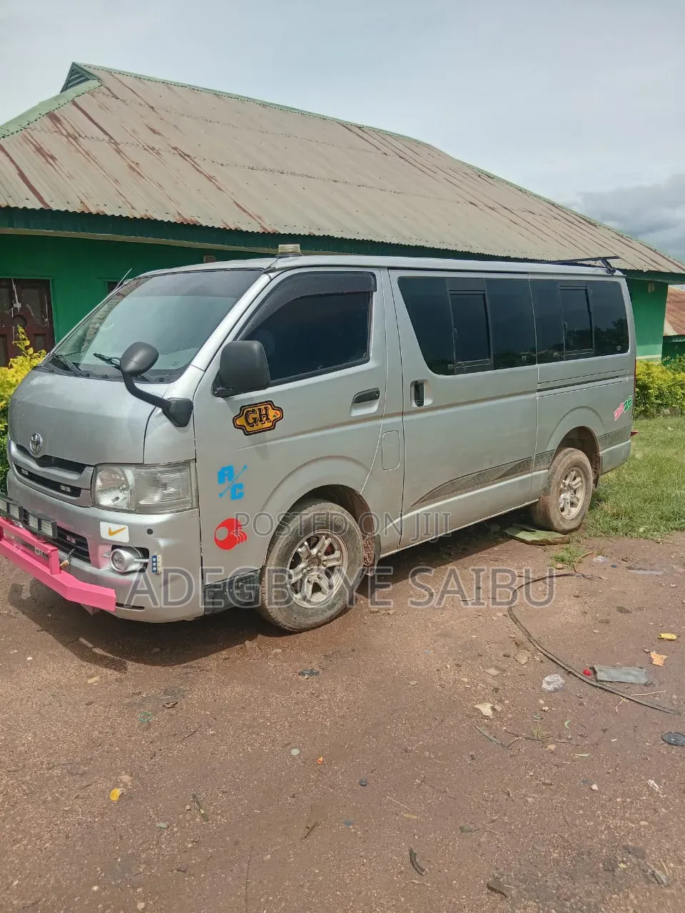 Toyota HiAce 2010 Grey