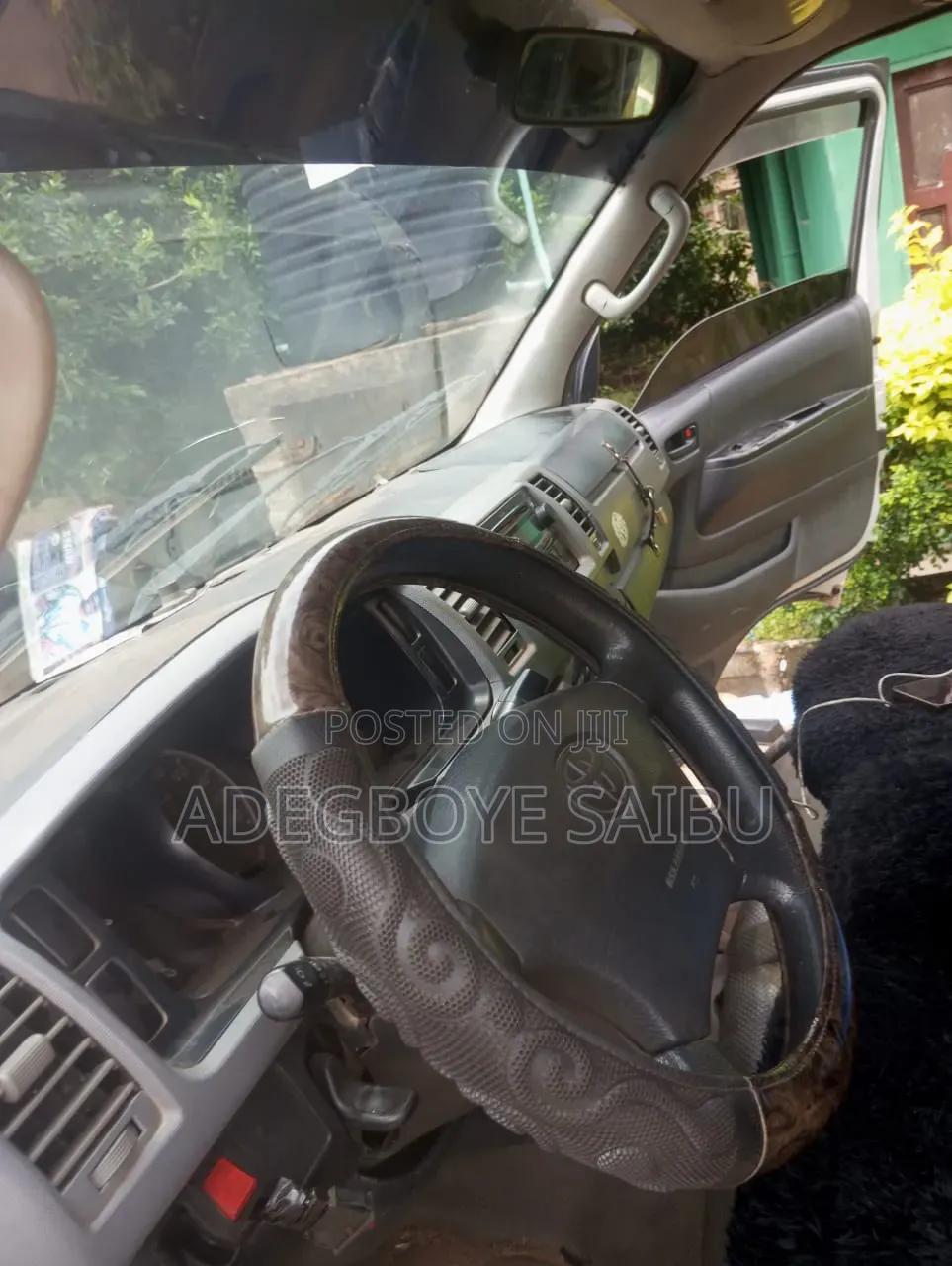 Toyota HiAce 2010 Grey