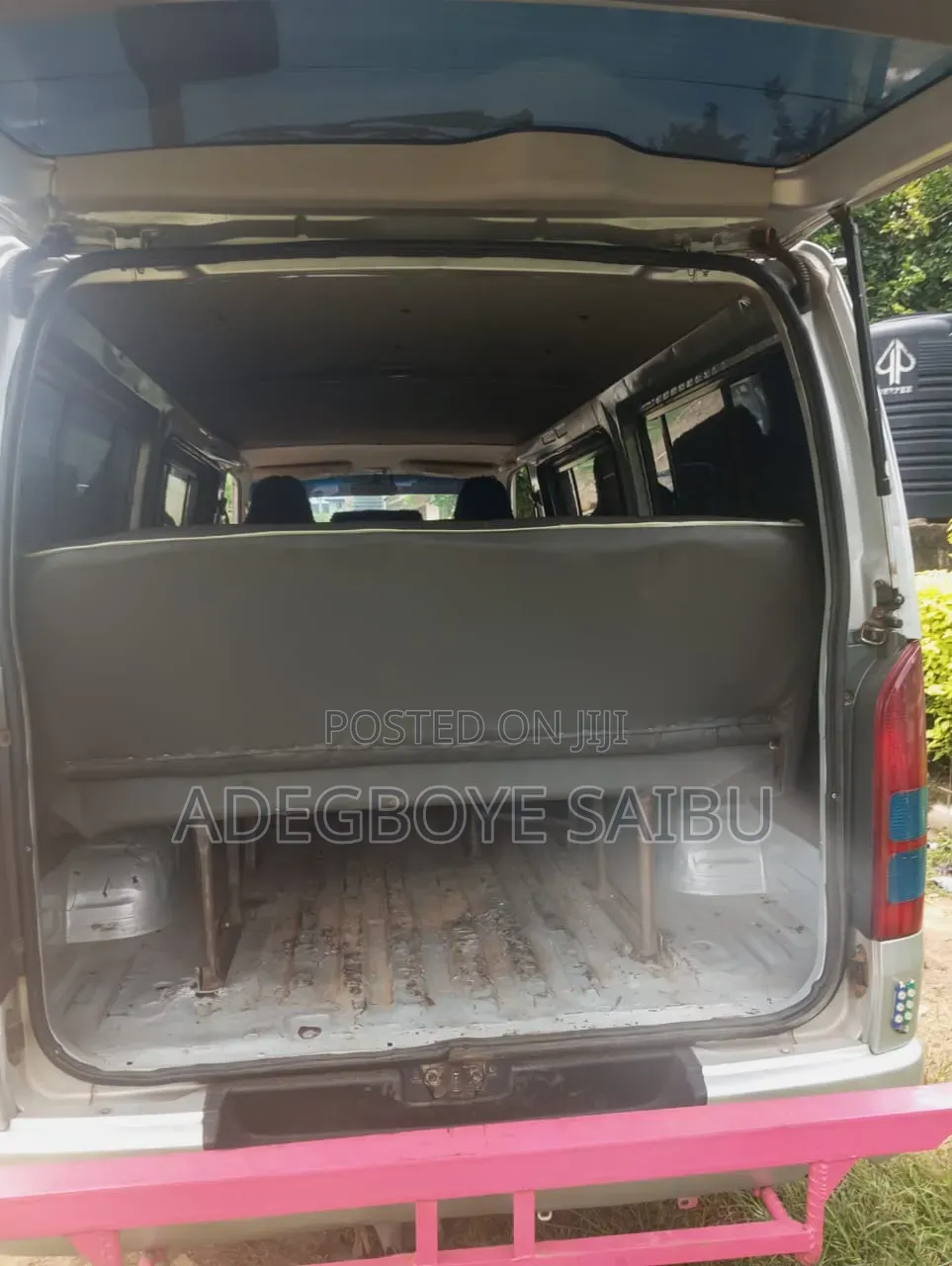 Toyota HiAce 2010 Grey