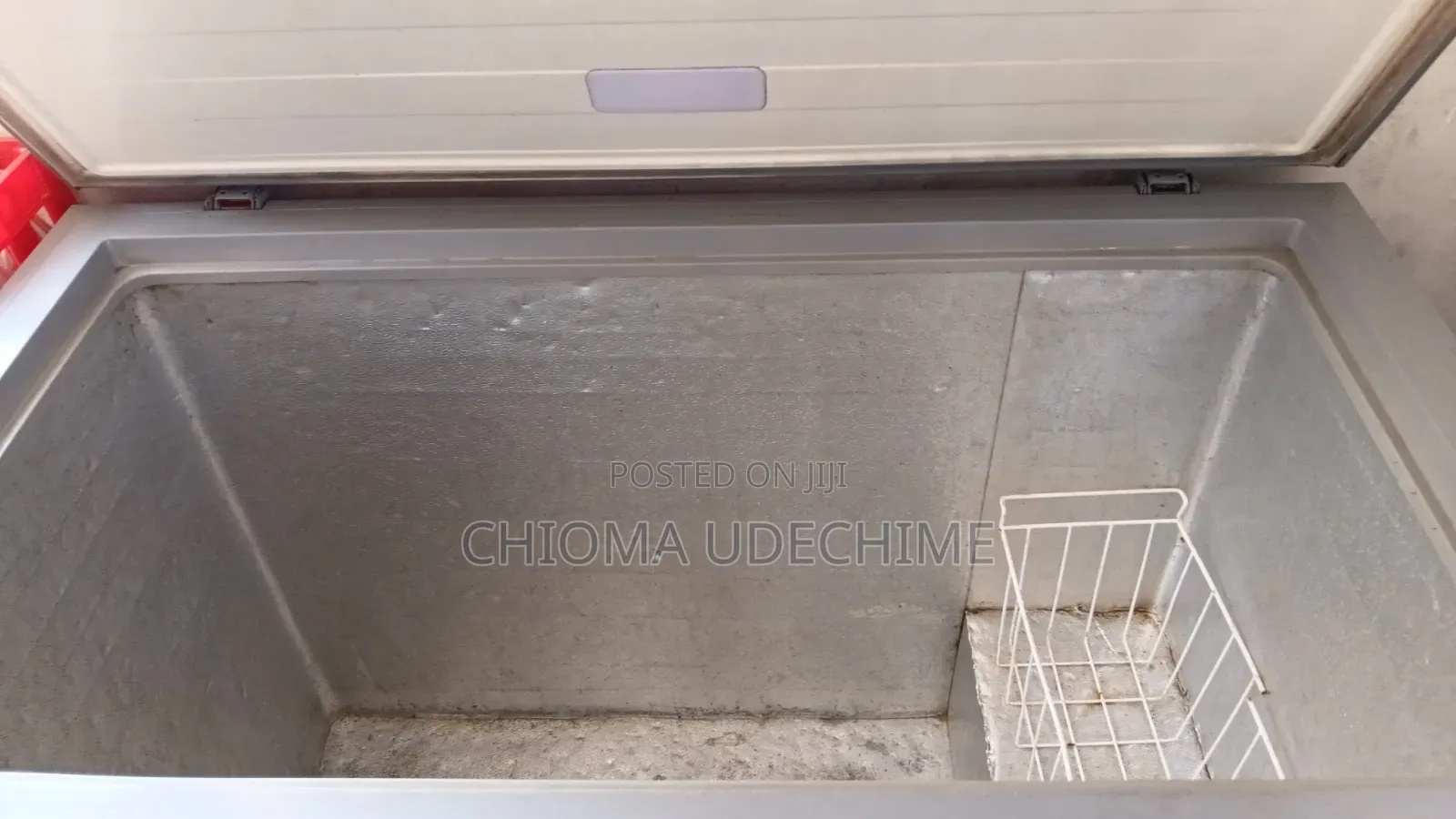 Refrigerator