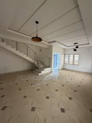 4bdrm Duplex in Idu for rent
