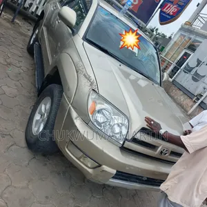 Toyota 4-Runner 2004 Gold