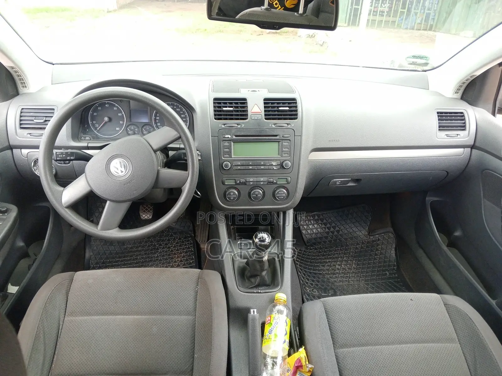 Volkswagen Golf 2005 Gold