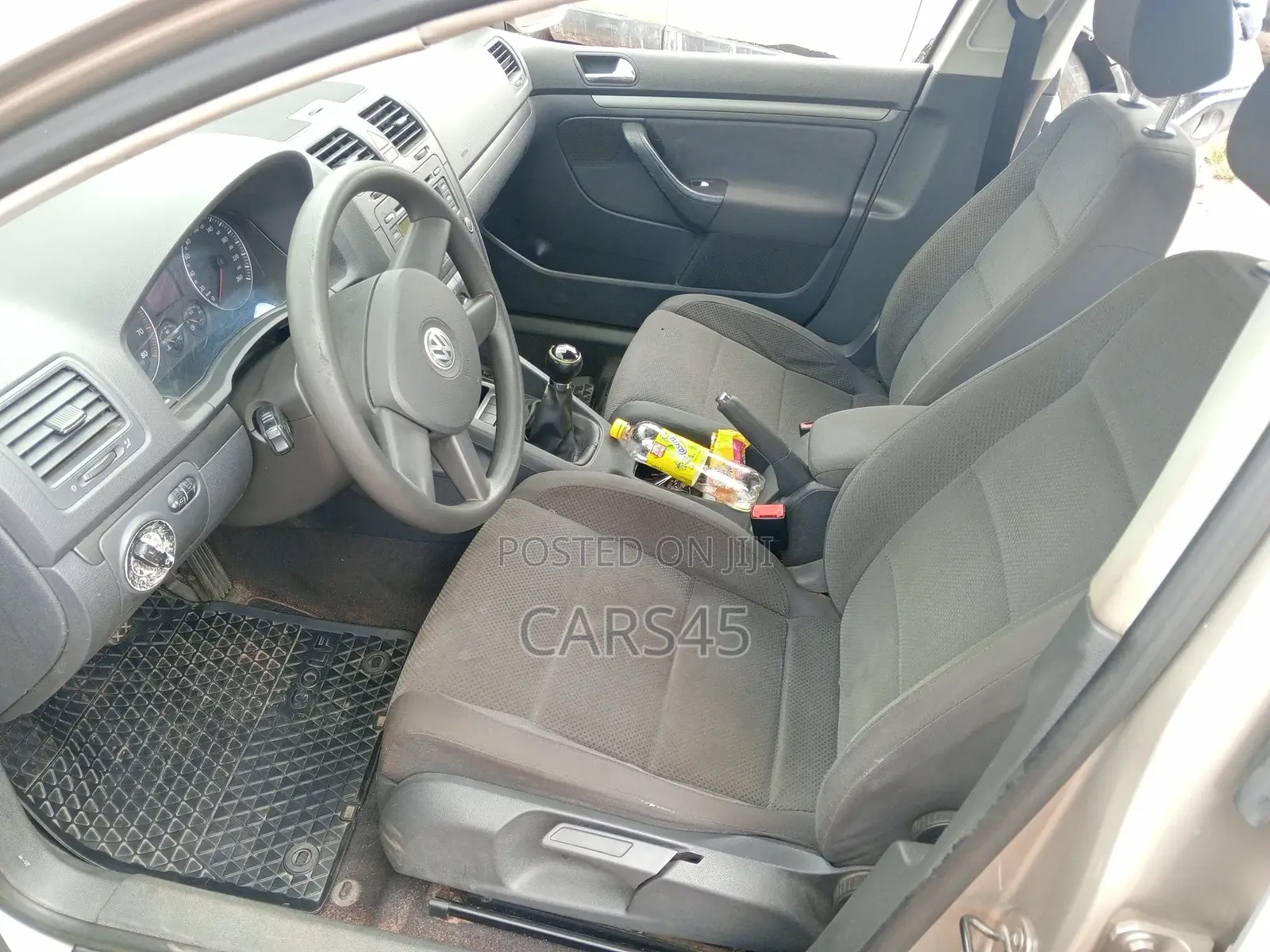 Volkswagen Golf 2005 Gold