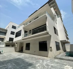5bdrm Duplex in Banana Island for sale