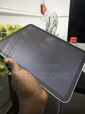 Apple iPad 10.2 (2020) 64 GB White
