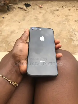 Apple iPhone 8 Plus 64 GB Black