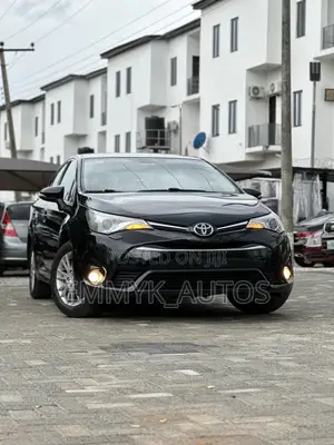 Toyota Avensis 2016 Black