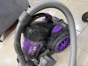 Black+Decker Vm1880-B5 Bagless Multicyclonic Vacuum Cleaner