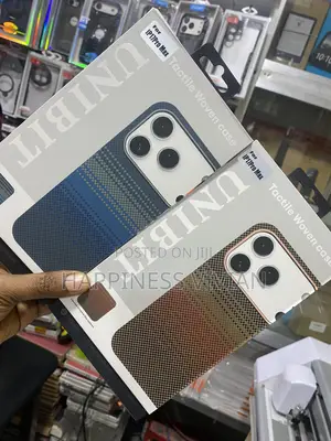 Premium Aramid Fiber Magsafe Phone Case – Carbon Fiber Design