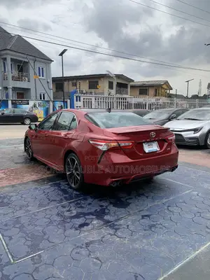 Toyota Camry 2020 Red