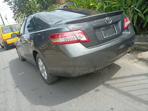 Toyota Camry 2011 Gray
