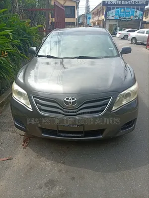 Toyota Camry 2011 Gray