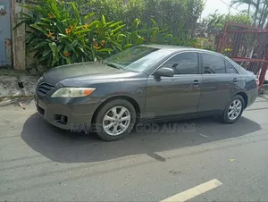 Toyota Camry 2011 Gray