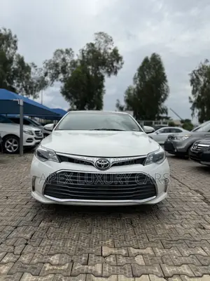Toyota Avalon 2017 White