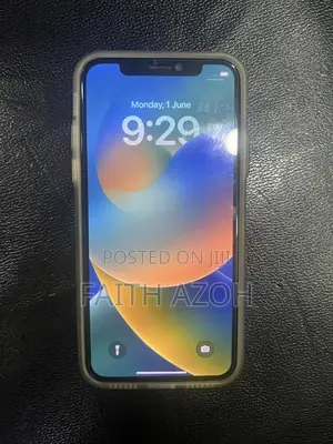 Apple iPhone X 64 GB Black