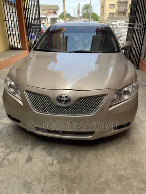 Toyota Camry LE 4dr Sedan (2.4L 4cyl 5A) 2007 Gold