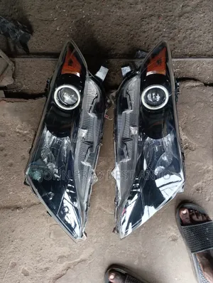 Headlight Toyota Venza 2010 Sport