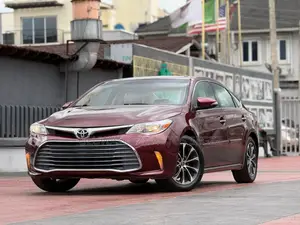 Toyota Avalon XLE FWDSedan (3.6L 6cyl 6A) 2016 Burgundy
