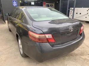 Toyota Camry 2.4 XLE 2008 Gray