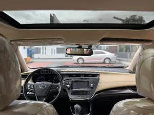 Toyota Avalon XLE FWDSedan (3.6L 6cyl 6A) 2016 Burgundy