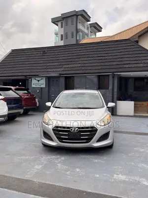 Hyundai Elantra 2016 Silver