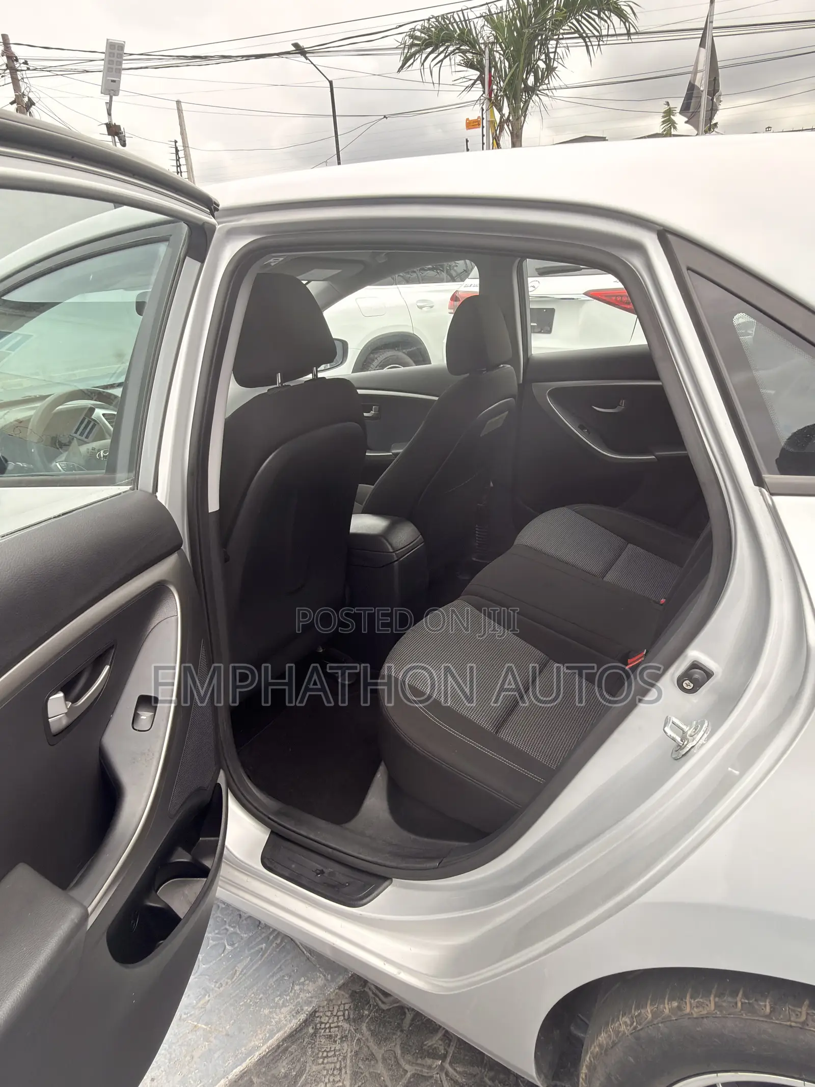 Hyundai Elantra 2016 Silver