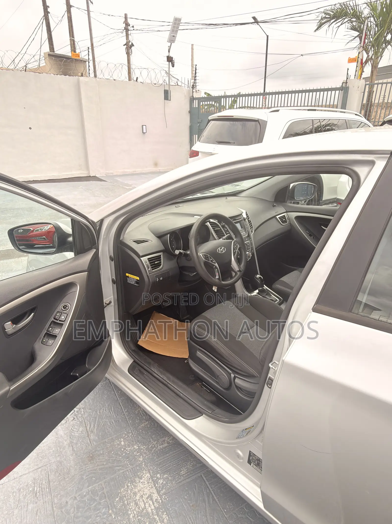 Hyundai Elantra 2016 Silver