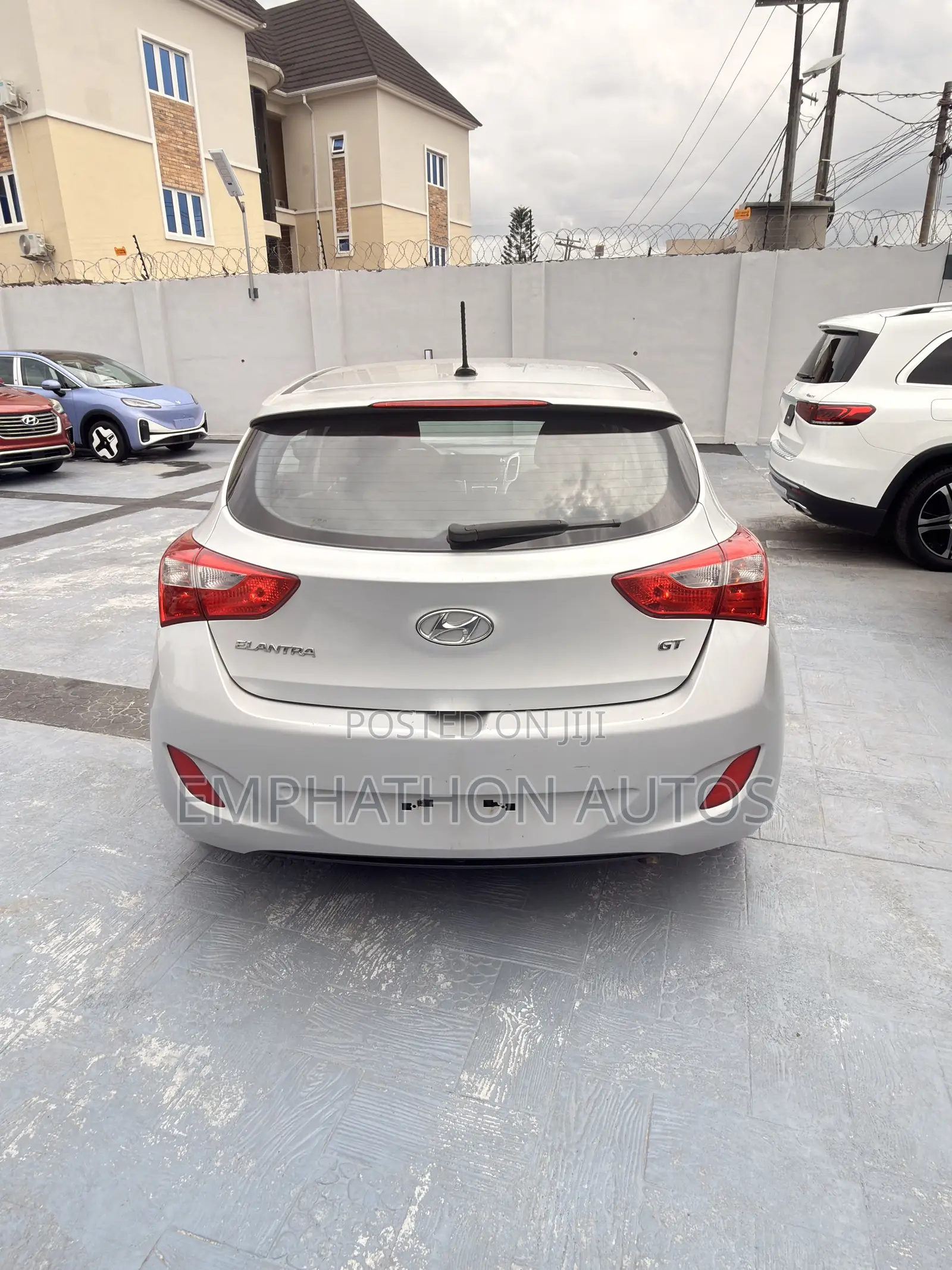 Hyundai Elantra 2016 Silver