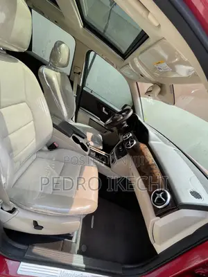 Mercedes-Benz GLK-Class 2015 Maroon