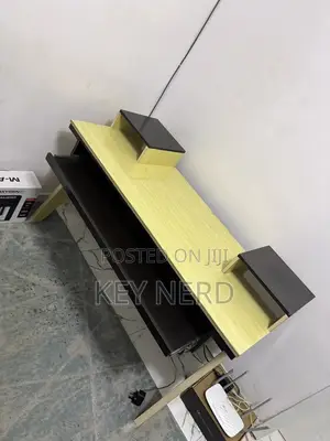Studio Table